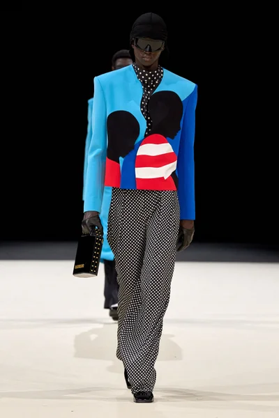 Look 26